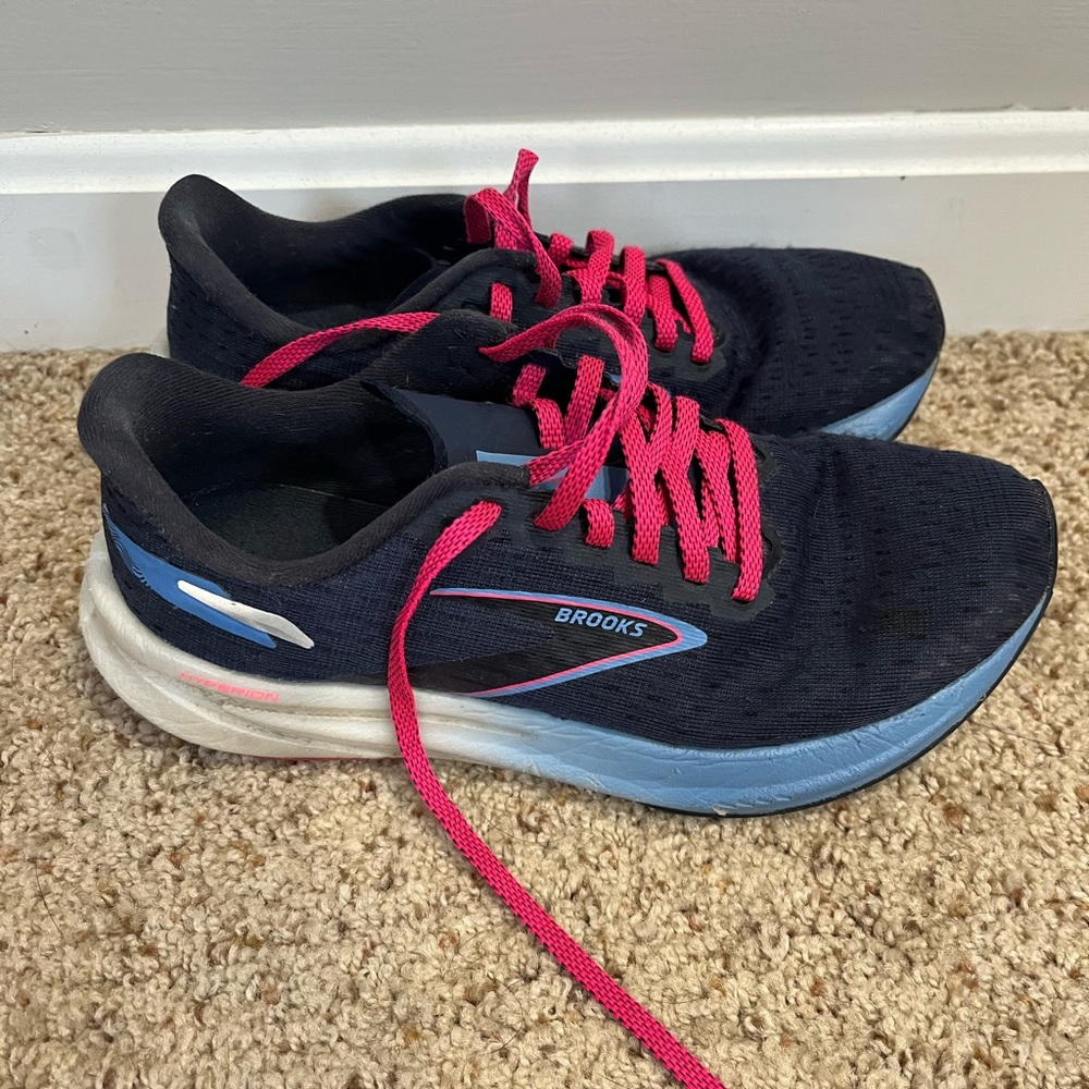 Brooks Hyperion, women’s 6.5 - Picture 5 of 7
